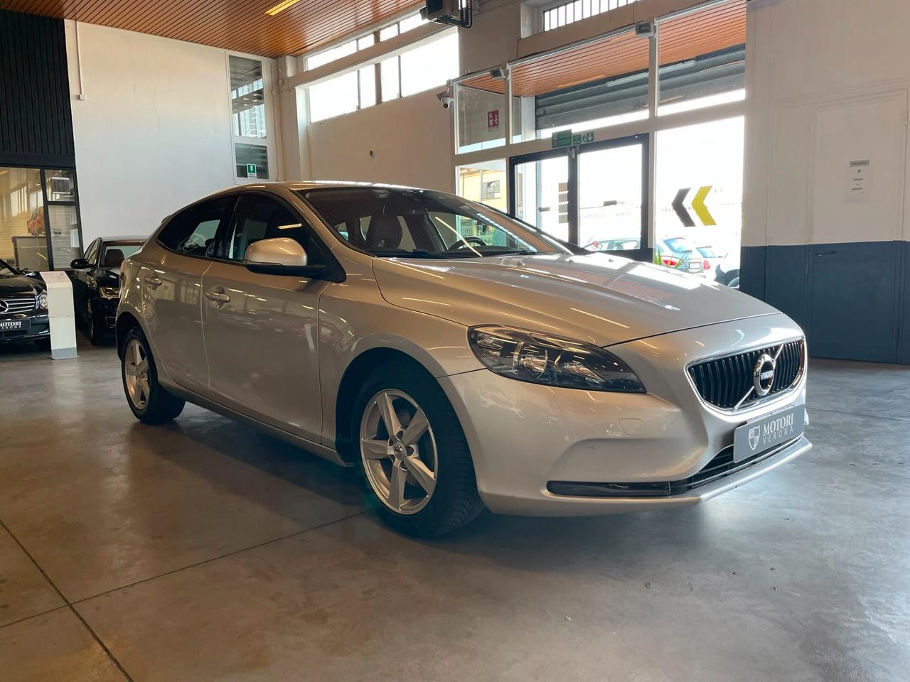 Volvo V40 D2 Business