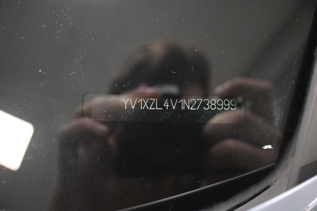 VOLVO XC40 1.5 T2 129CV 6M. MOMENTUM CORE ( FARI LED - COCKPIT - CRUISE - NAVI - MIRROR - PDC - TELECAMERA POST. )