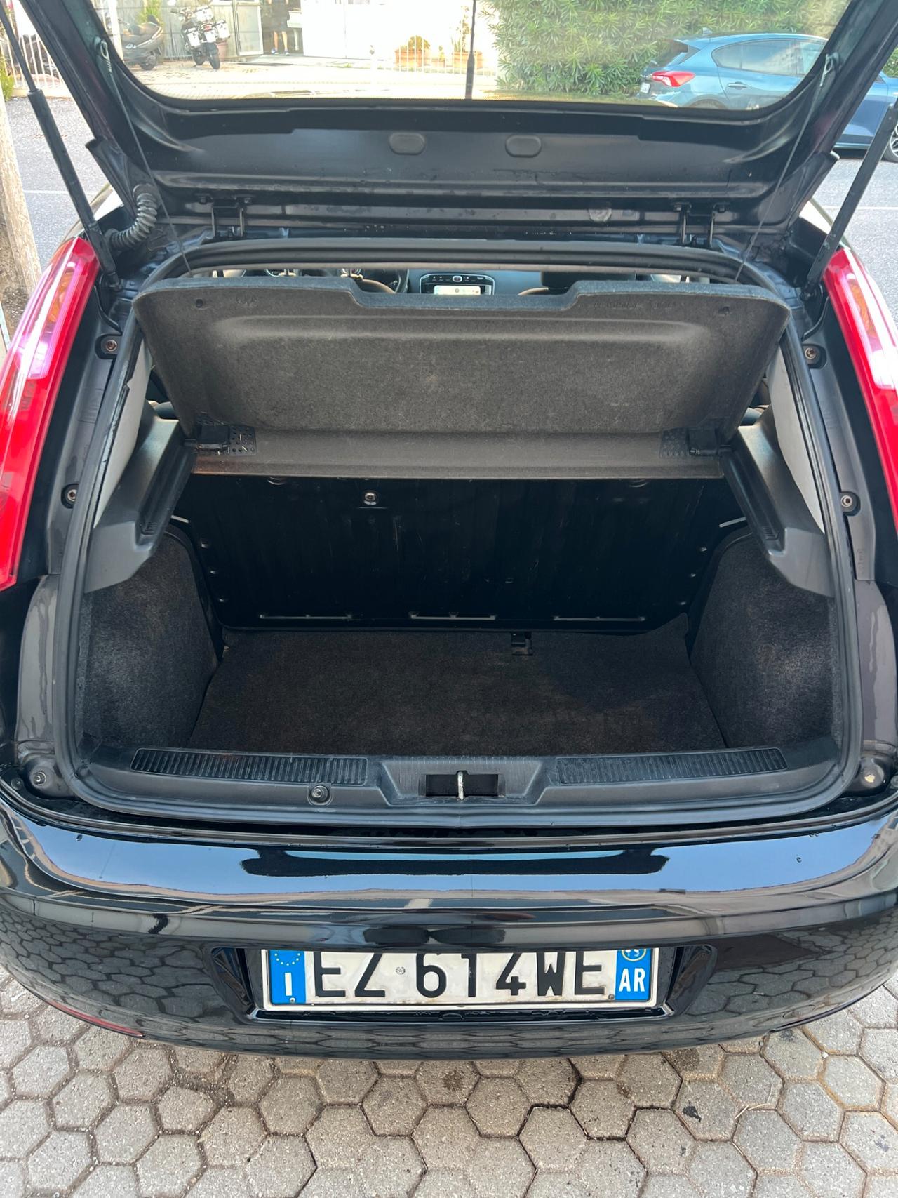 Fiat Punto 1.3 MJT II 75 CV 5 porte Street Neopatentati