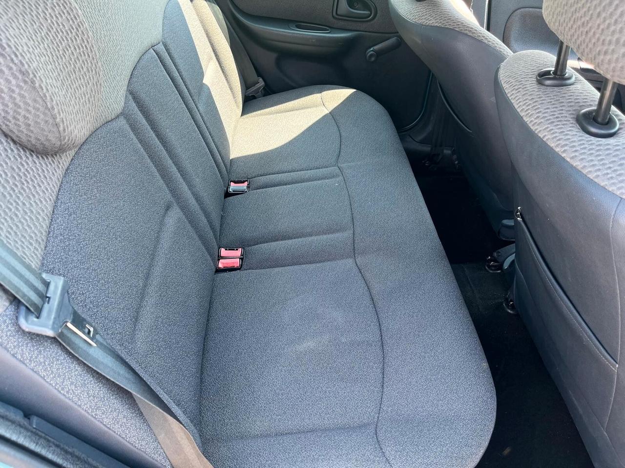 Renault Clio 1.2 16V cat 5 porte Ice