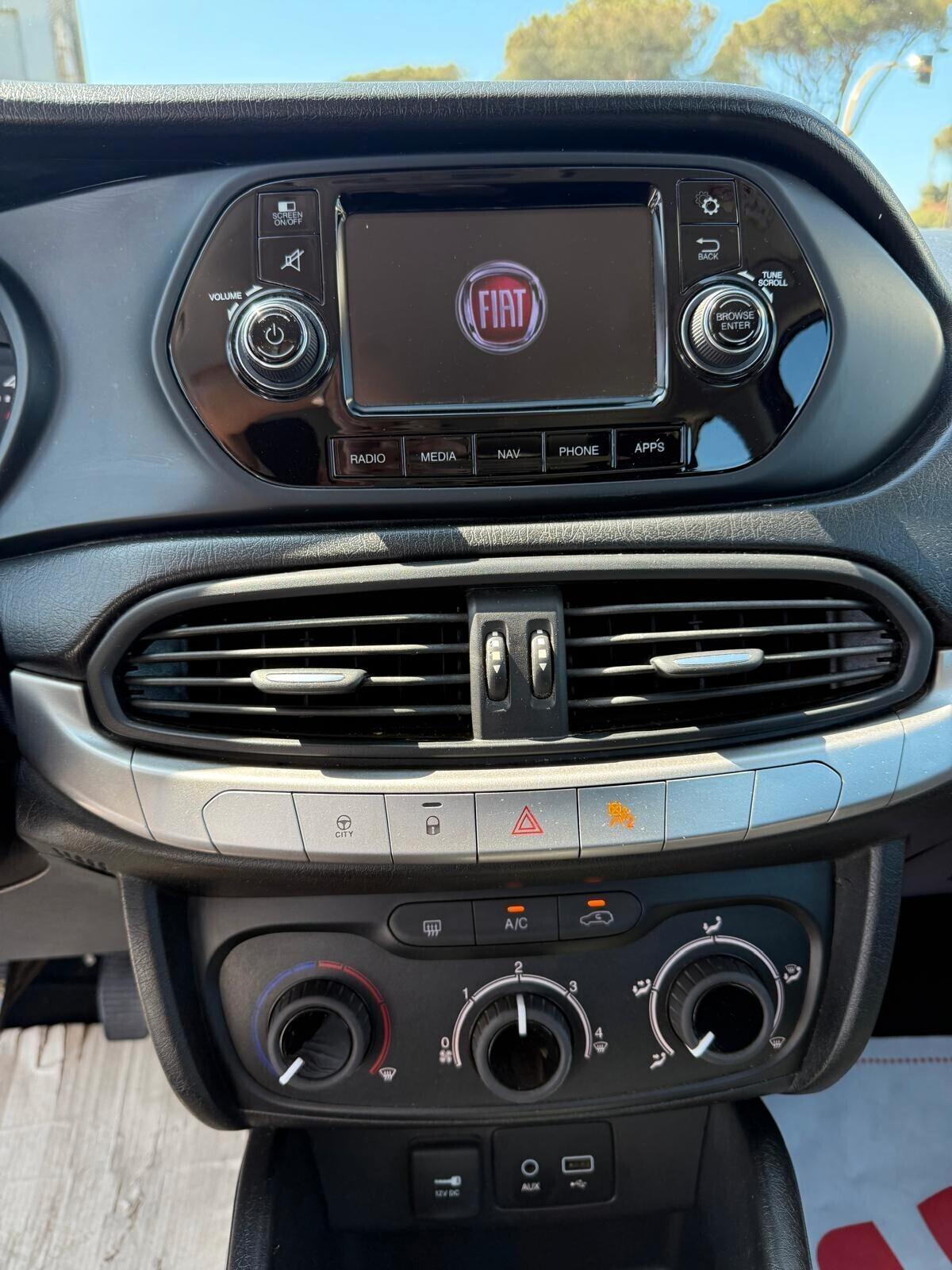 Fiat Tipo 1.4 5 porte Lounge 95CV GPL