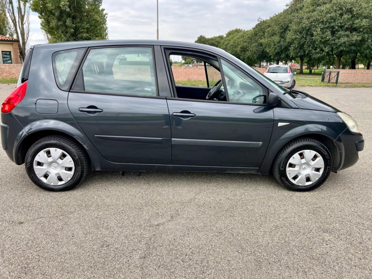 Renault Scenic Scénic 1.6 16V GPL