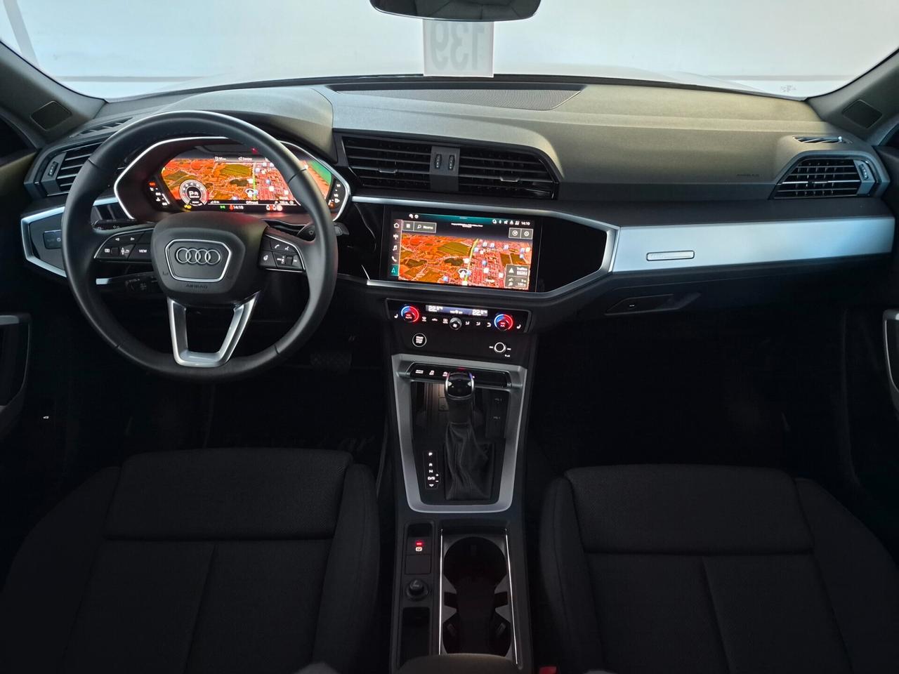 Audi Q3 SPB 35 1.5 TFSI S LINE EDITION S-TRONIC LED NAVI BLACK PACK APPLE CAR PLAY/ANDROID AUTO RETROCAM. C 18" ACC SED. RISC.