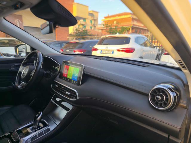 MG EHS Plug-in Hybrid Luxury PLUG -IN aziendale