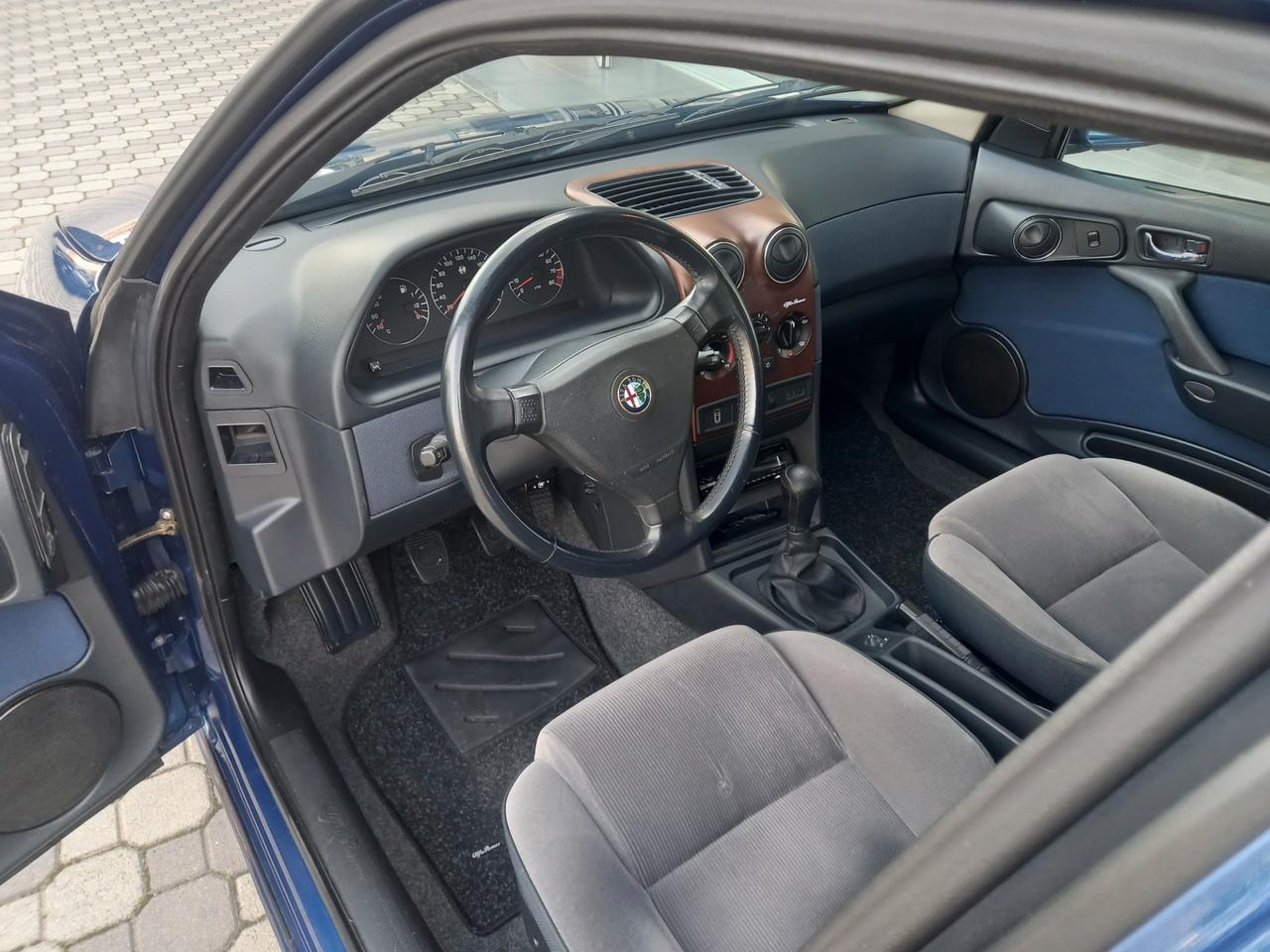 Alfa Romeo 146 Alfa Romeo 146 RESTYLING 1.4 16v TWIN SPARK "L" *** 65.000 KM ***