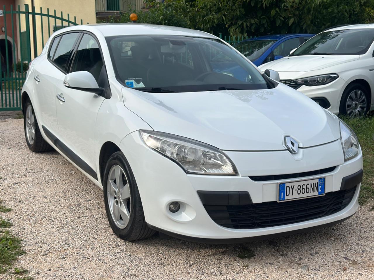 Renault MÈGANE 1.5 dCi 110CV DYNAMIQUE EU5 KMCERT UNICOPR