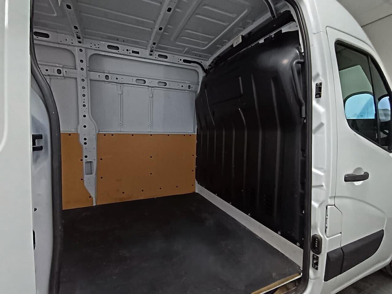 RENAULT MASTER 2.3