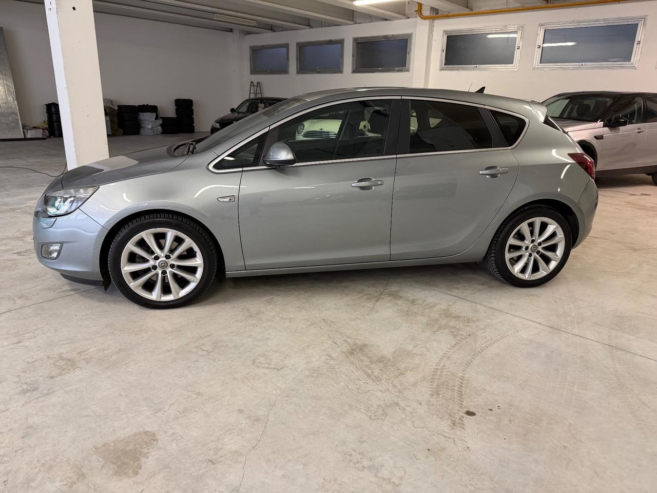Opel Astra 1.7 CDTI 110CV 5 porte Cosmo