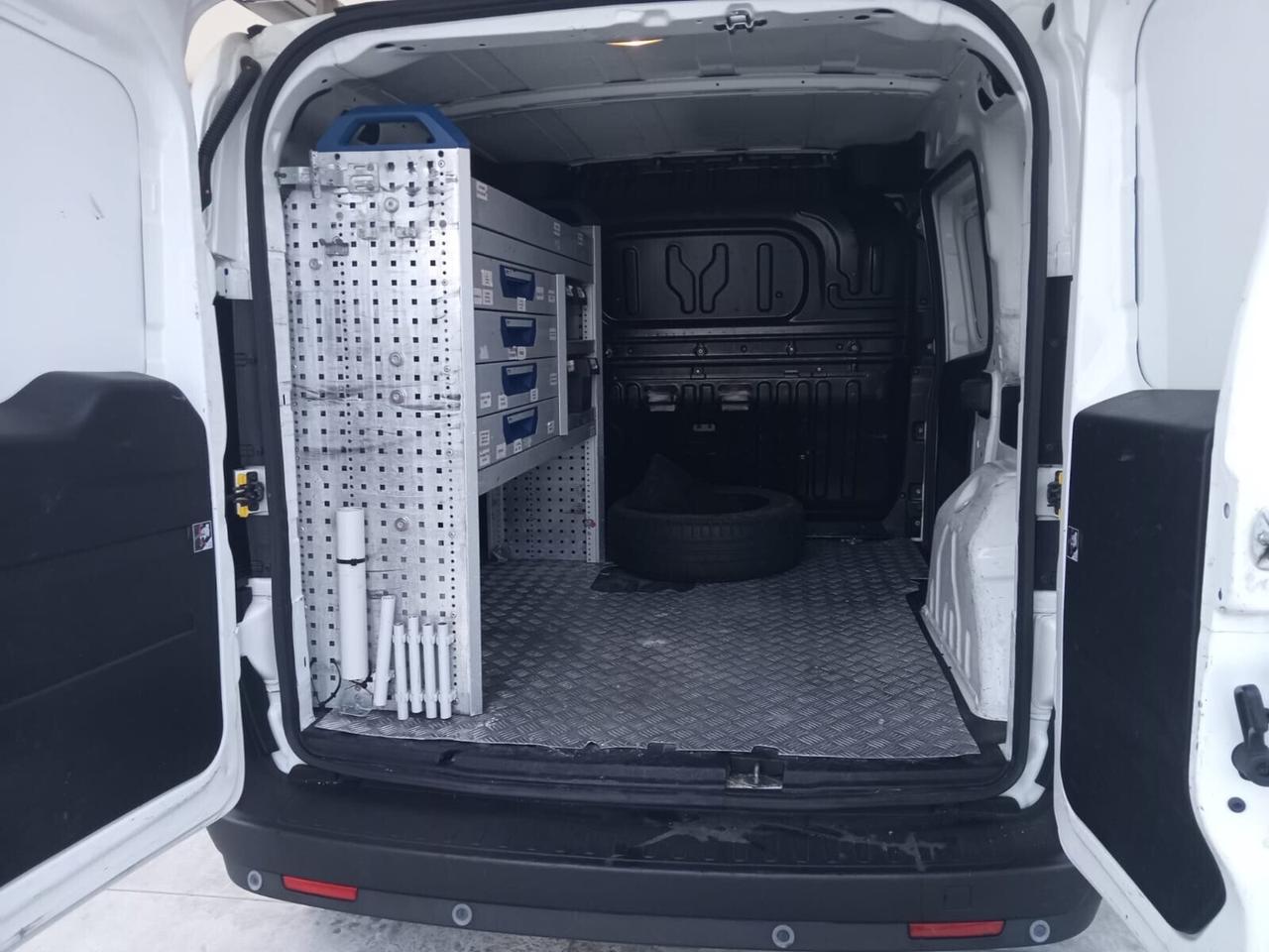 Doblò 1.6 MJT 105CV Lamierato SX 3 Posti COME NUOVO