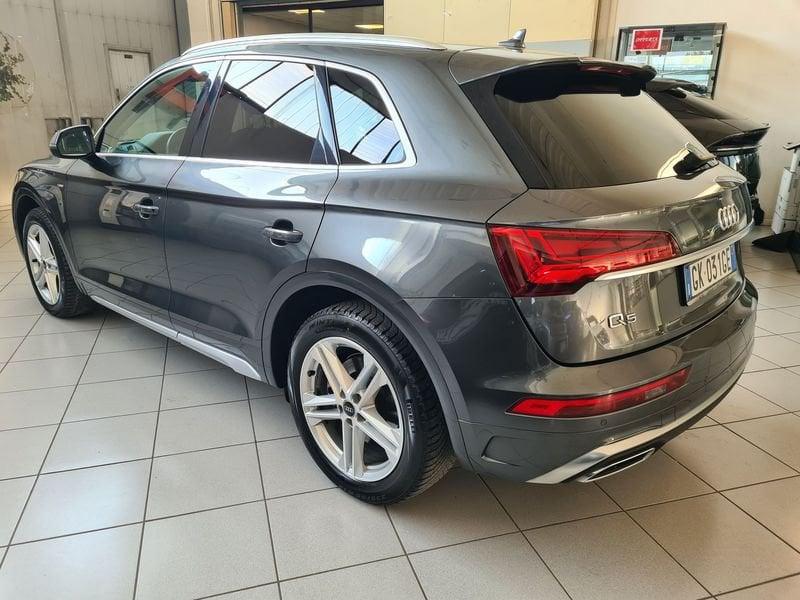 Audi Q5 Q5 35 2.0 tdi mhev 12V S line s-tronic