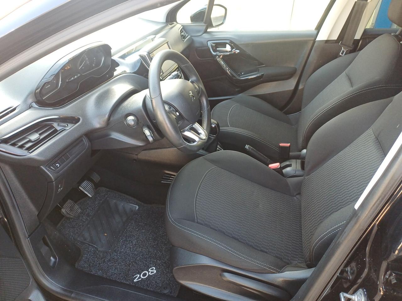 Peugeot 208 PureTech 82 5 porte Allure