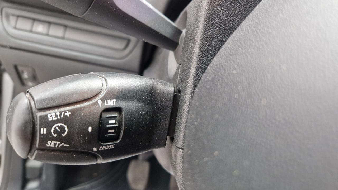 Peugeot 208 PureTech 82 5 porte