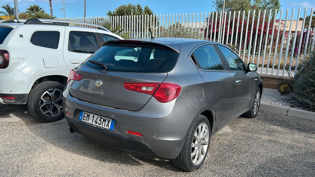 Alfa Romeo Giulietta 1.6 JTDm-2 105 CV Distinctive