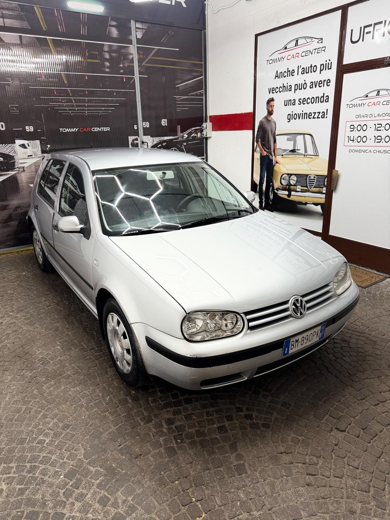 Volkswagen Golf 1.6 16V cat 5 porte Highline