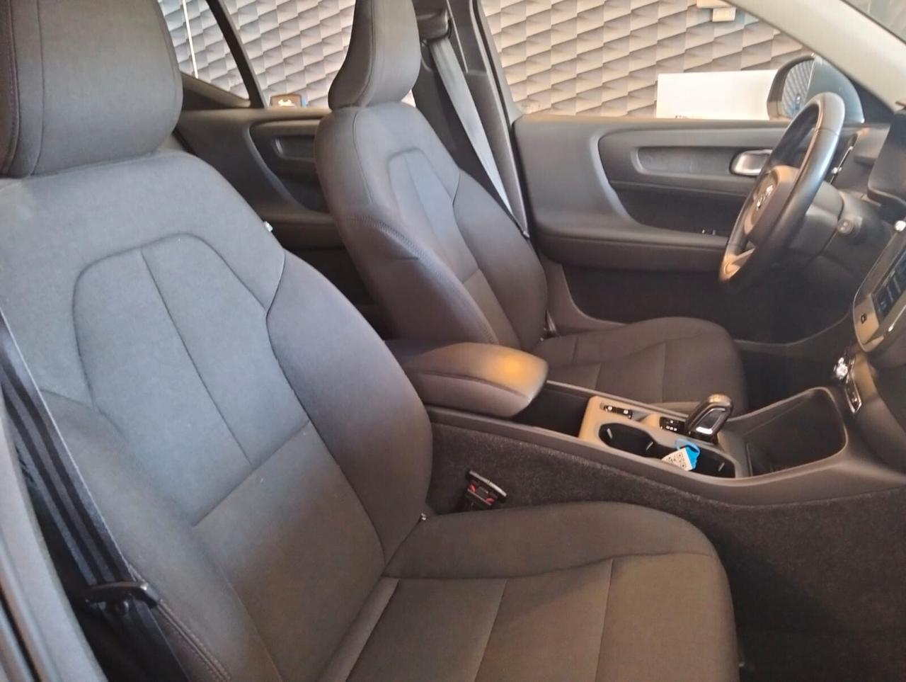 VOLVO XC40 D3 AWD GEARTONIC R-DESIGN