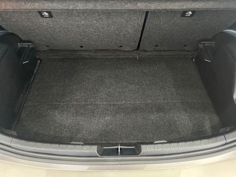 Toyota Yaris Yaris 5p 1.5h Active my18