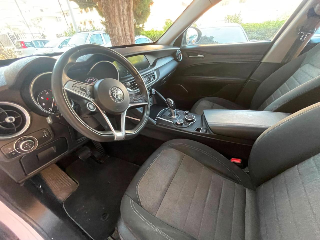 Alfa Romeo Stelvio 2.2 Turbodiesel 210 CV AT8 Q4 Business