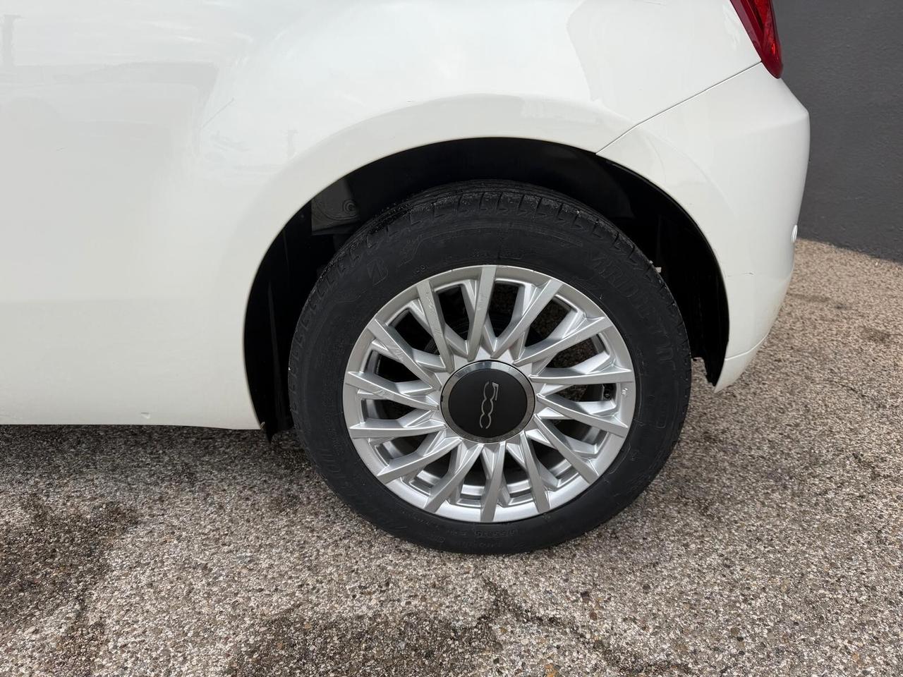 FIAT 500 DOLCEVITA 1.0 70CV HYBRID PELLE TETTO OK NEOPATENTATI ANNO 2022