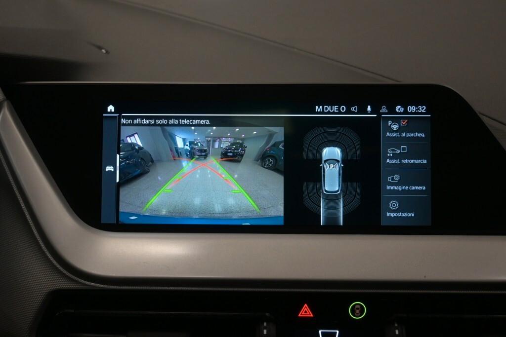 BMW 116D 115CV STEPTRONIC BUSINESS DESIGN ( FARI LED - BMW DIGITAL COCKPIT - TETTO PANORAMICO APR. - NAVI - MIRROR - PARK ASSISTANT - TELECAMERA POST. - CERCHI 17 )