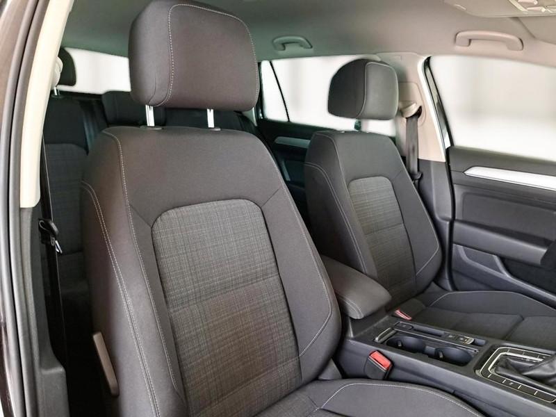 VOLKSWAGEN PASSAT VARIANT 2.0 TDI SCR EVO 110 KW BUSINESS DSG STATION WAGON