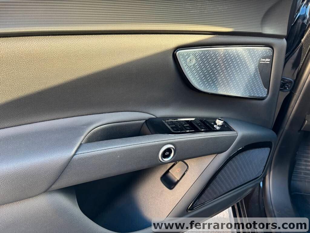 Maserati Grecale MHEV 300 CV solo 10.000 KM IVA ESPOSTA Tua a soli 579 Euro al mese