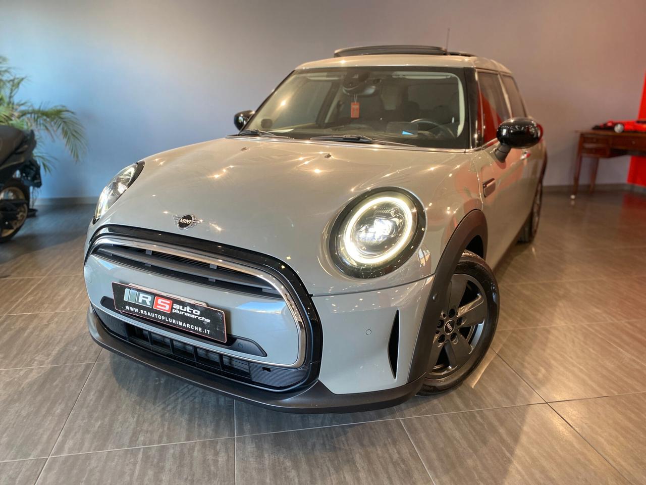 Mini 1.5 Cooper Essential 5 porte TETTO