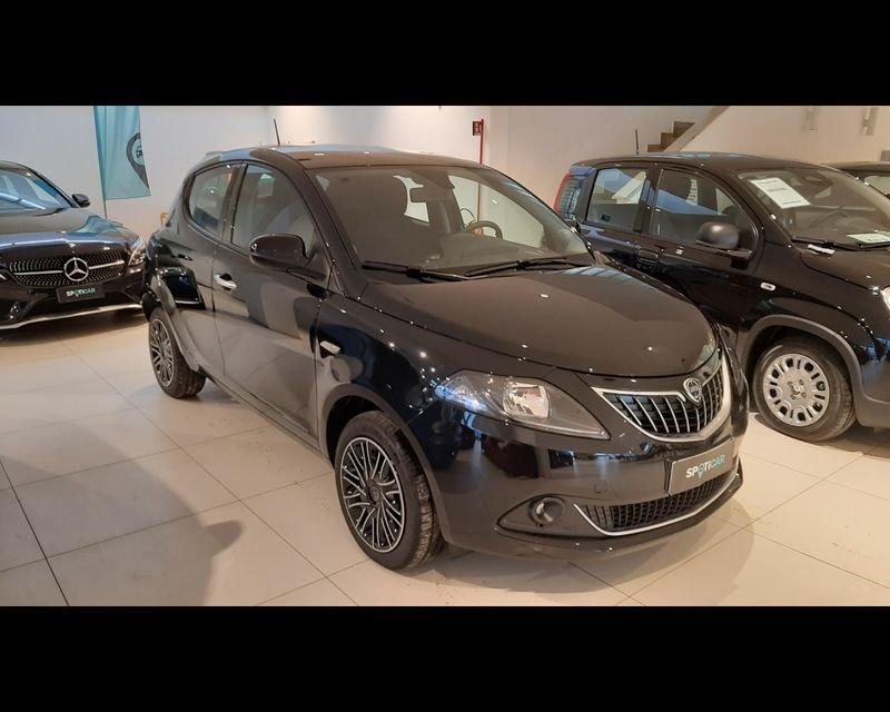 Lancia Ypsilon 1.0 FireFly 5 porte S&S Hybrid Gold