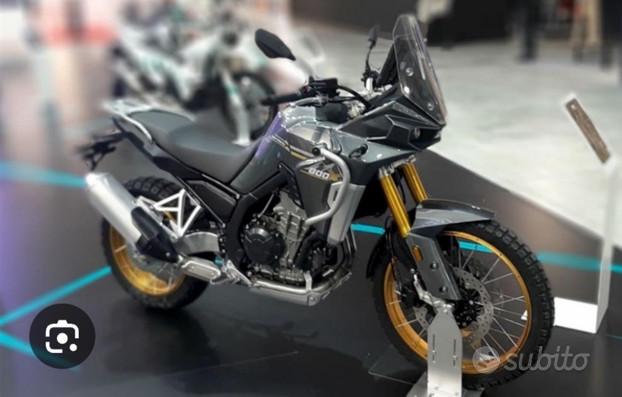 Kove 800 x . prezzo bomba moto nuova