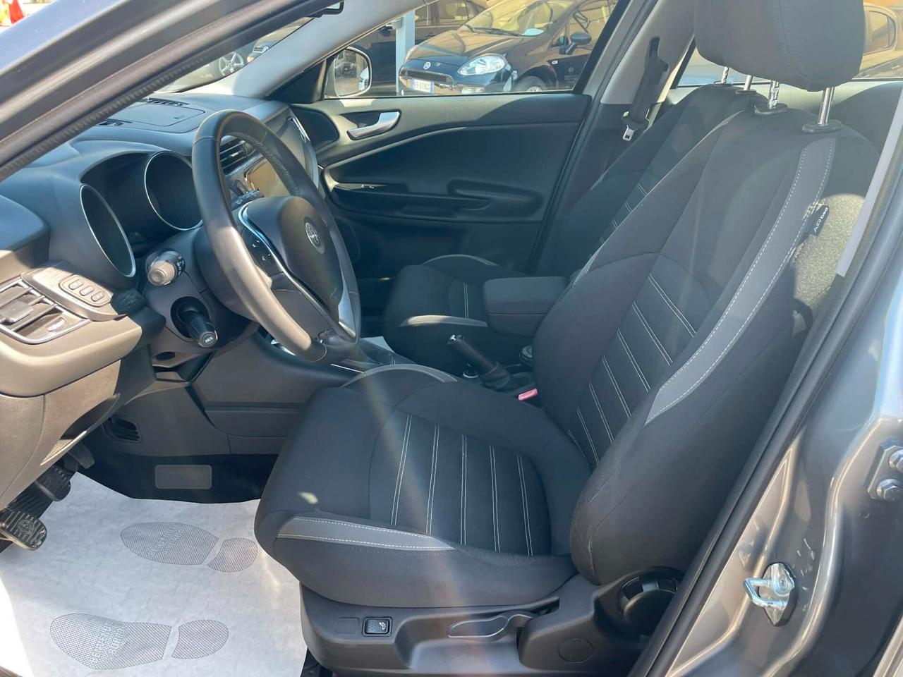 Alfa Romeo Giulietta 1.6 JTDm 120 CV Ti