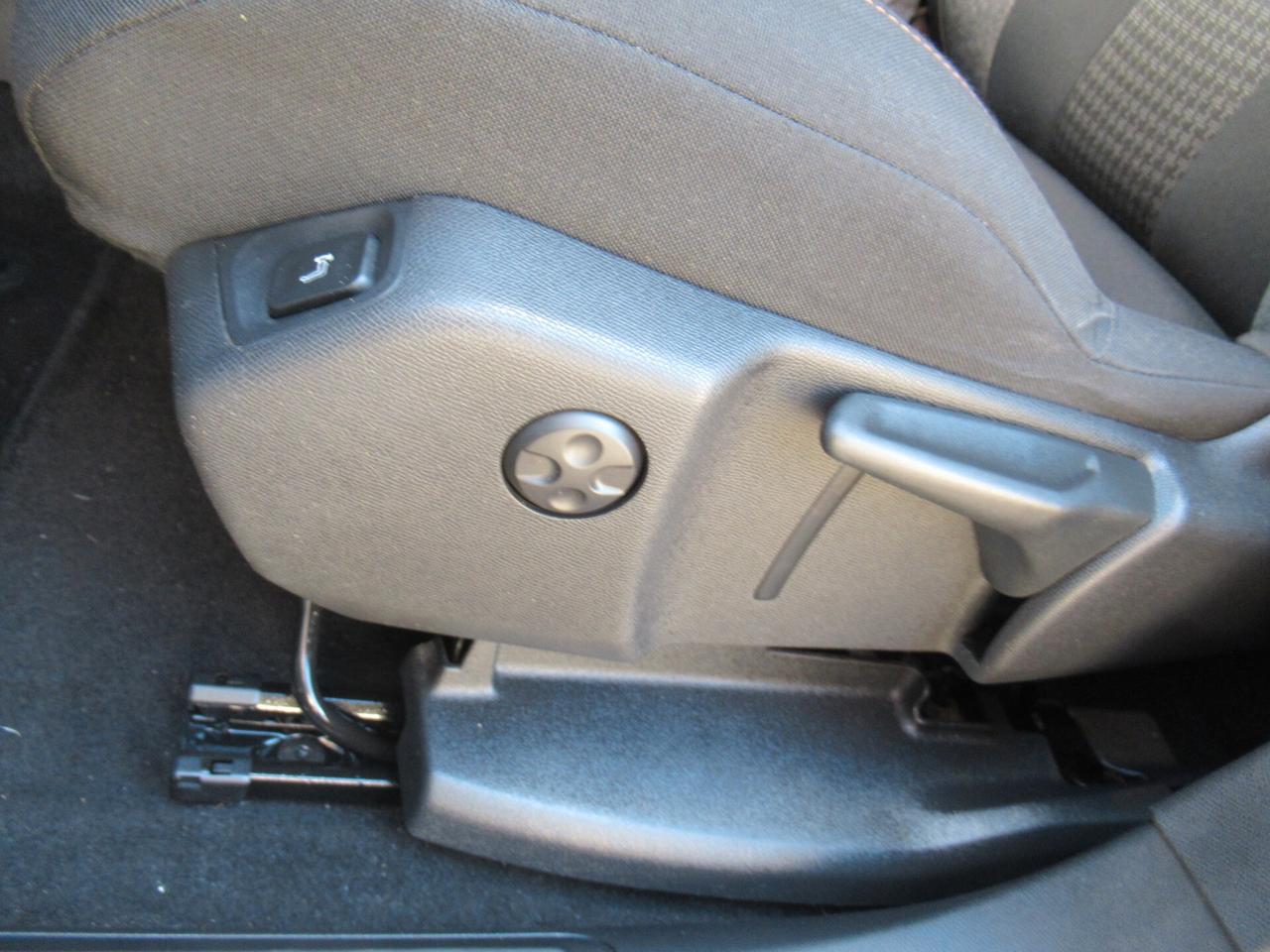 Peugeot 3008 BlueHDi 130 S&S Business