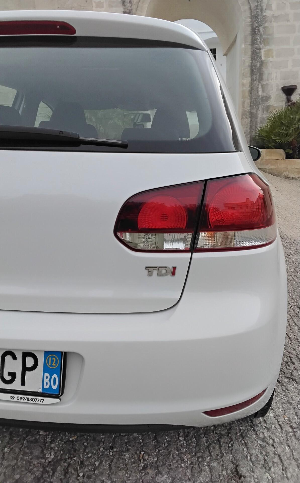 Volkswagen Golf 1.6 TDI DPF 5p. Highline
