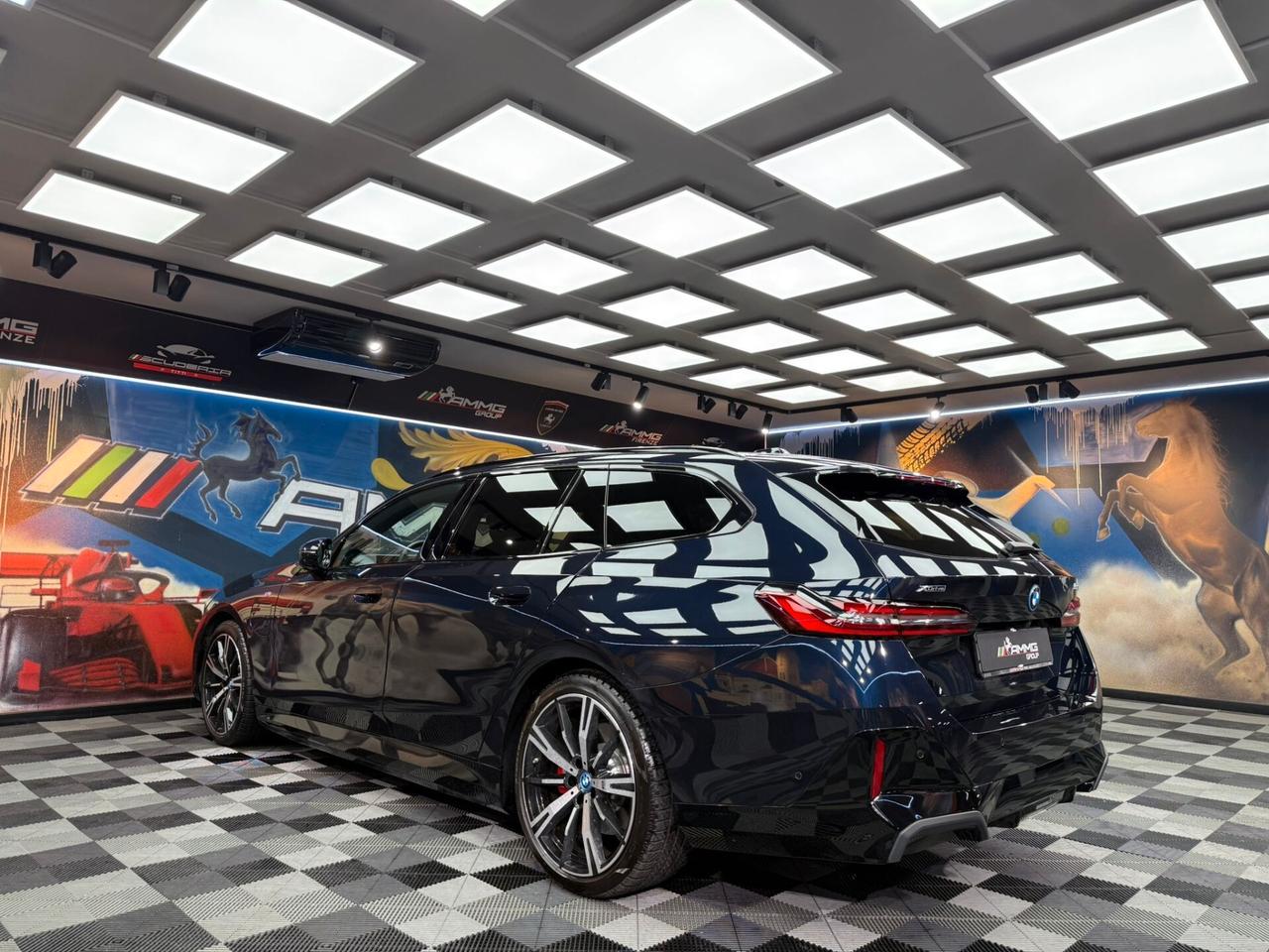 Bmw 530 530e xDRIVE TOURING MSPORT PRO (605)