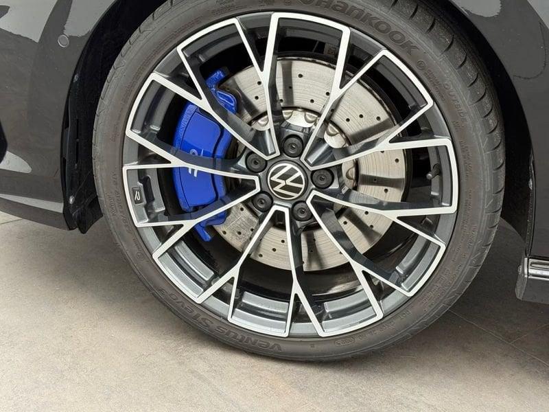 Volkswagen Golf Golf 2.0 TSI R DSG 4Motion Black Edition PERFORMANCE MATRIX LED 333 CV DCC