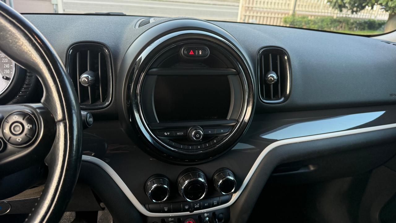 Mini Cooper SD Countryman 2.0 ALL4 Automatica