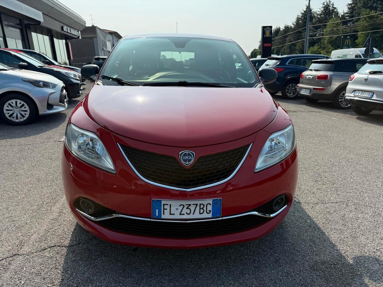 Lancia Ypsilon 1.2 69 CV 5 porte Mya