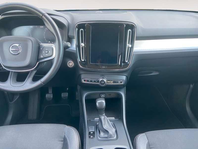 VOLVO XC40 1.5 t3 Momentum 156cv manuale