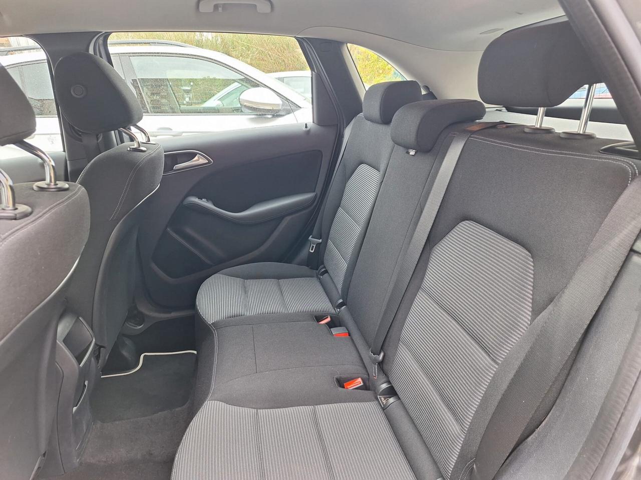 Mercedes-benz B 180 d Business