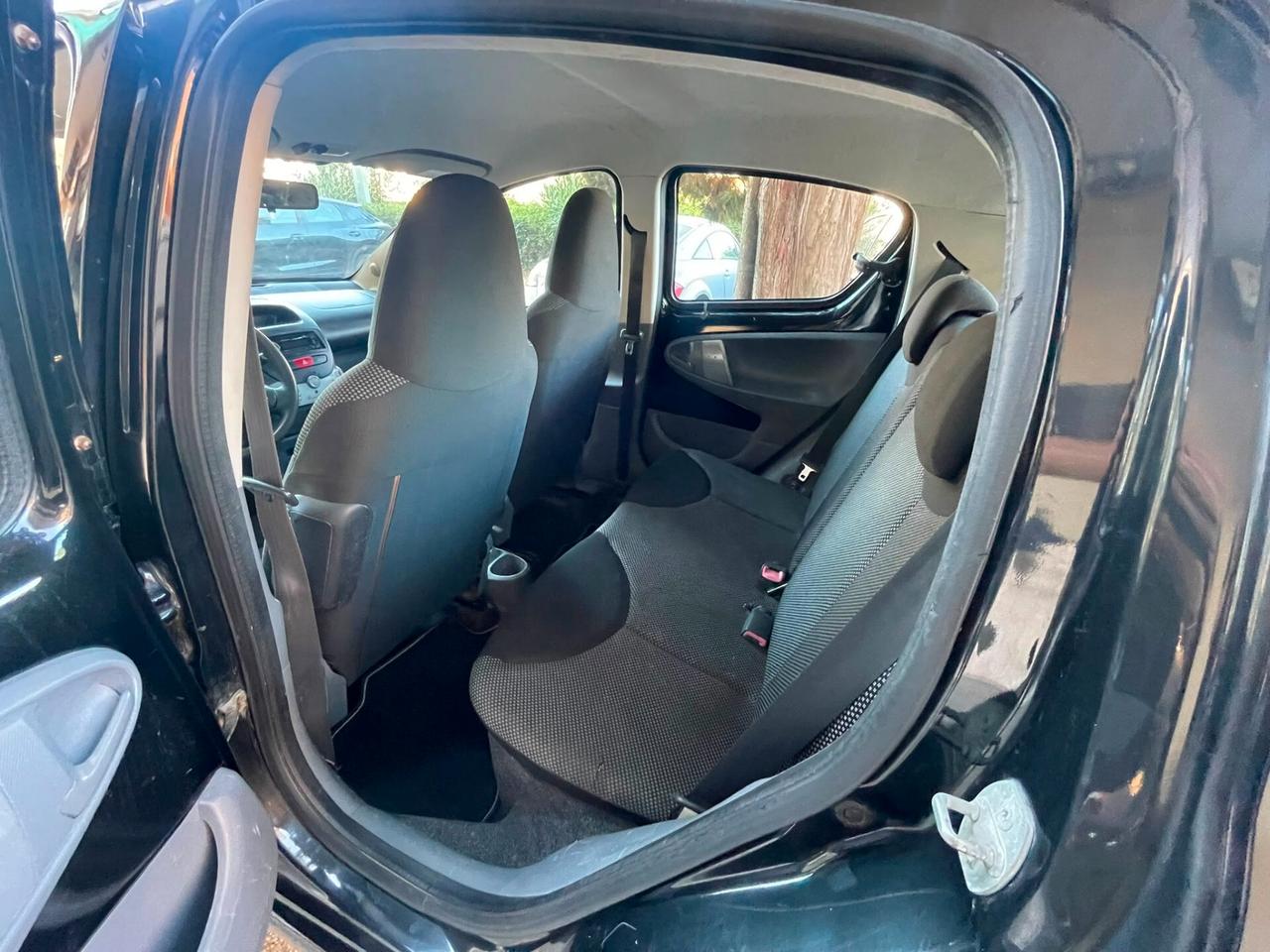 Toyota Aygo 1.0 12V VVT-i 5 porte Sol