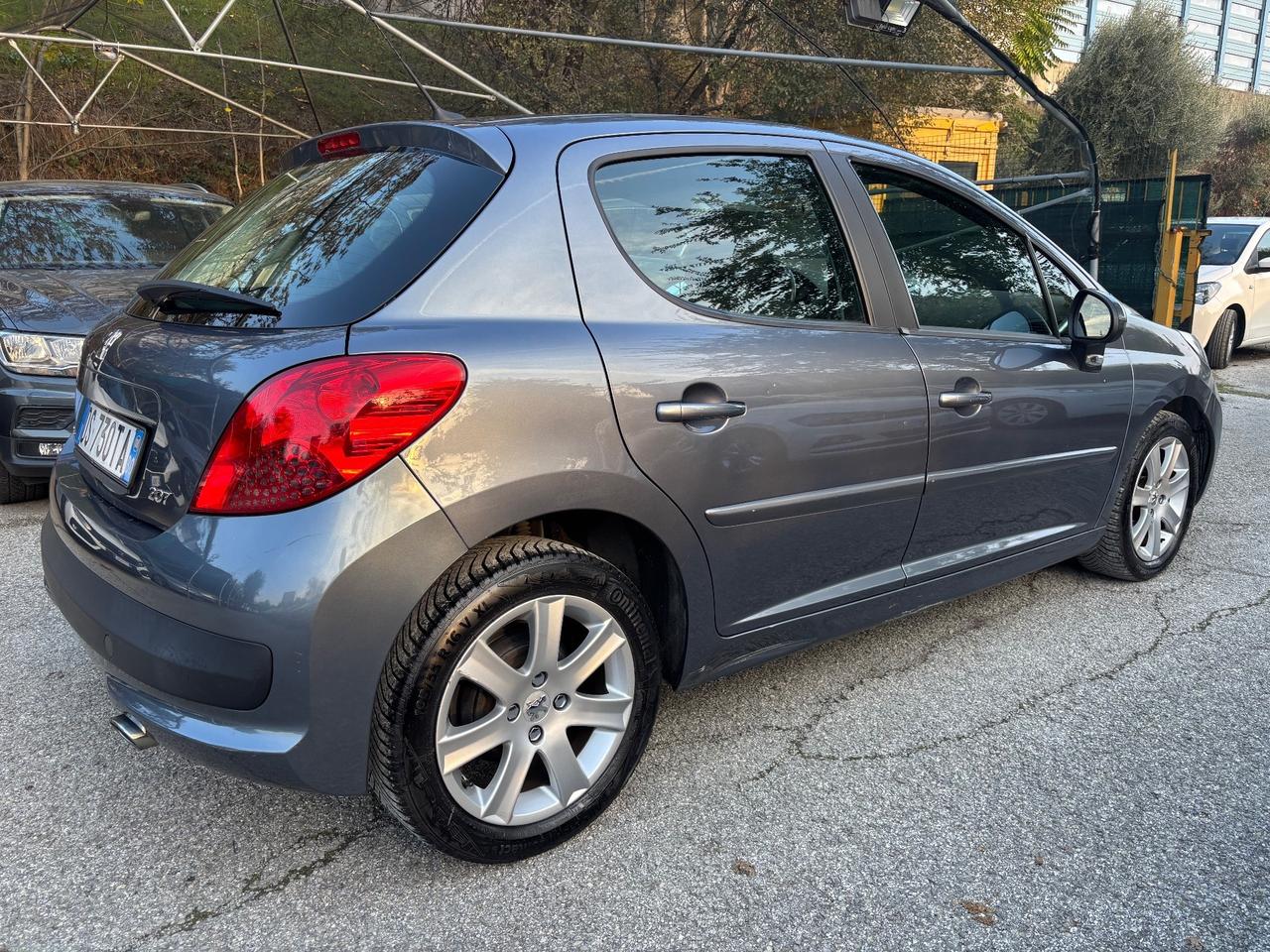 Peugeot 207 1.6 HDi 90CV 5p. XS 98000km