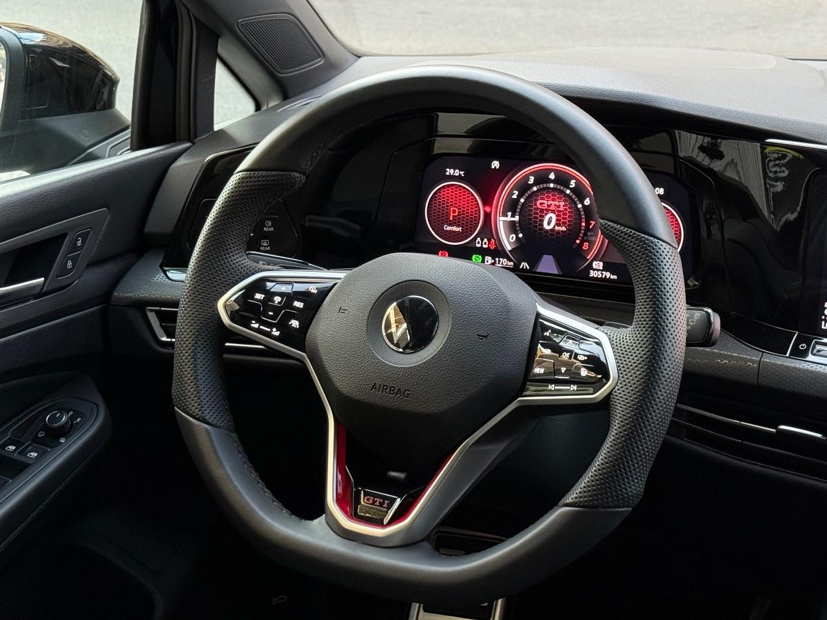Volkswagen Golf 8 GTI 2.0 TSI 245 CV