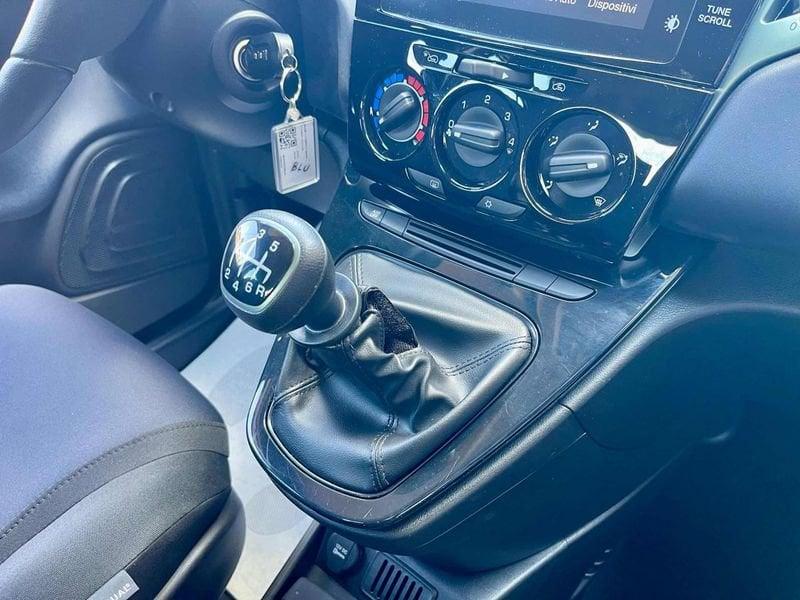 Lancia Ypsilon 1.0 FireFly 70CV S&S Hybrid Platino - AZIENDALE