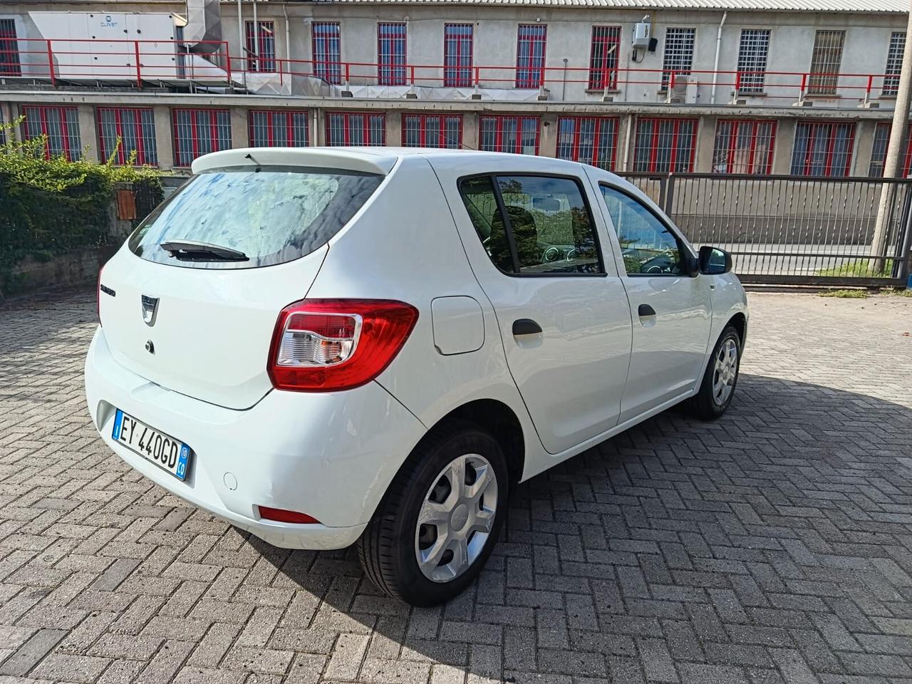 Dacia Sandero 1.2 75CV