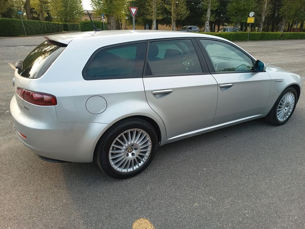 Alfa 159 SW Navi+Xenon+Sensori Ant+Post
