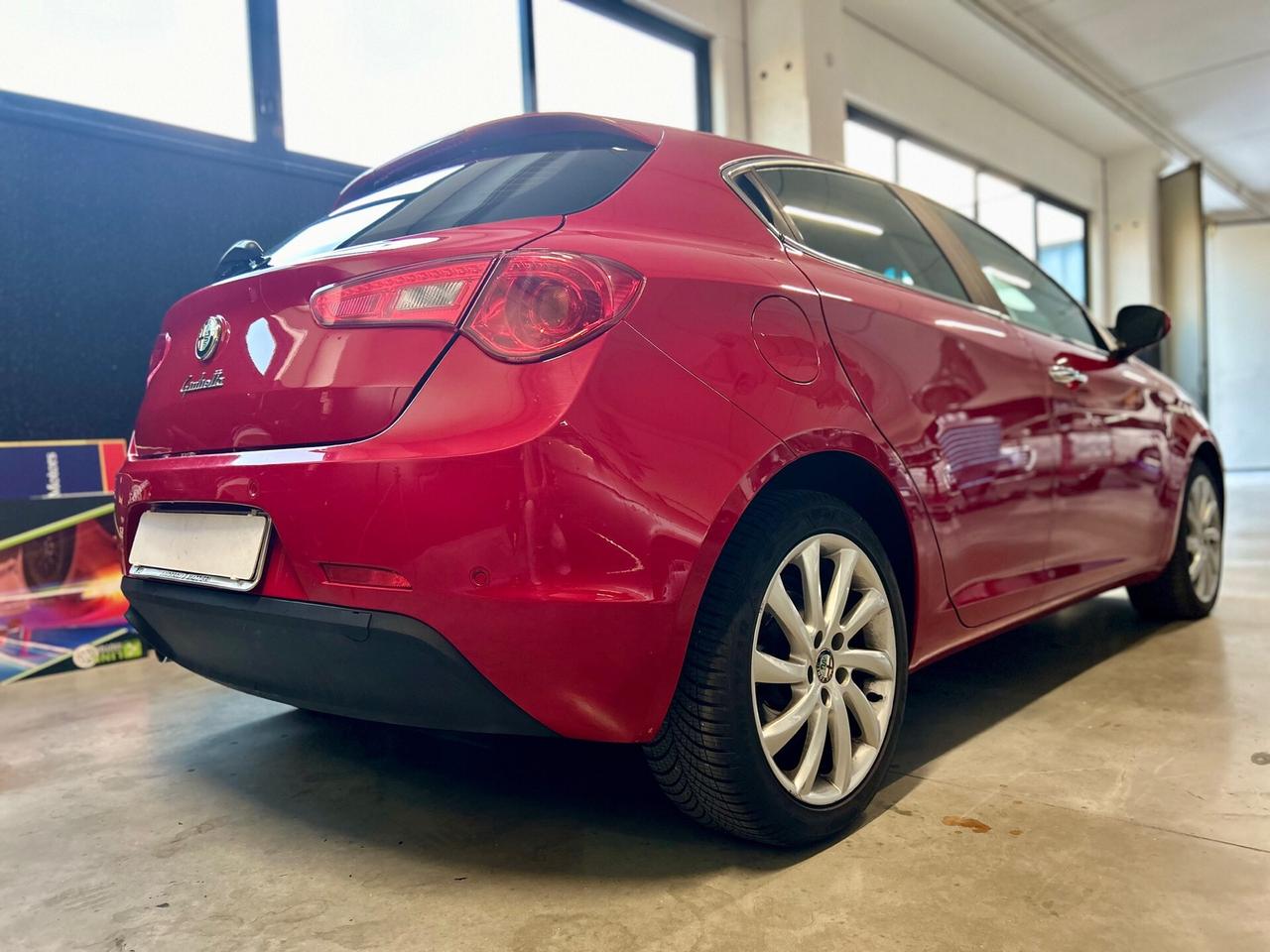 Alfa Romeo Giulietta 1.6 JTDM-2 120 CV