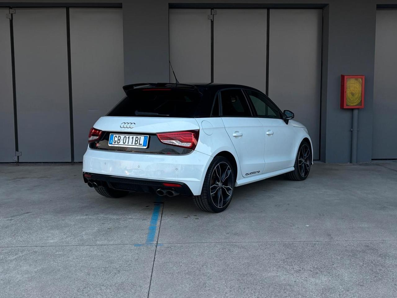 Audi A1 S1 SPB 2.0 TFSI quattro
