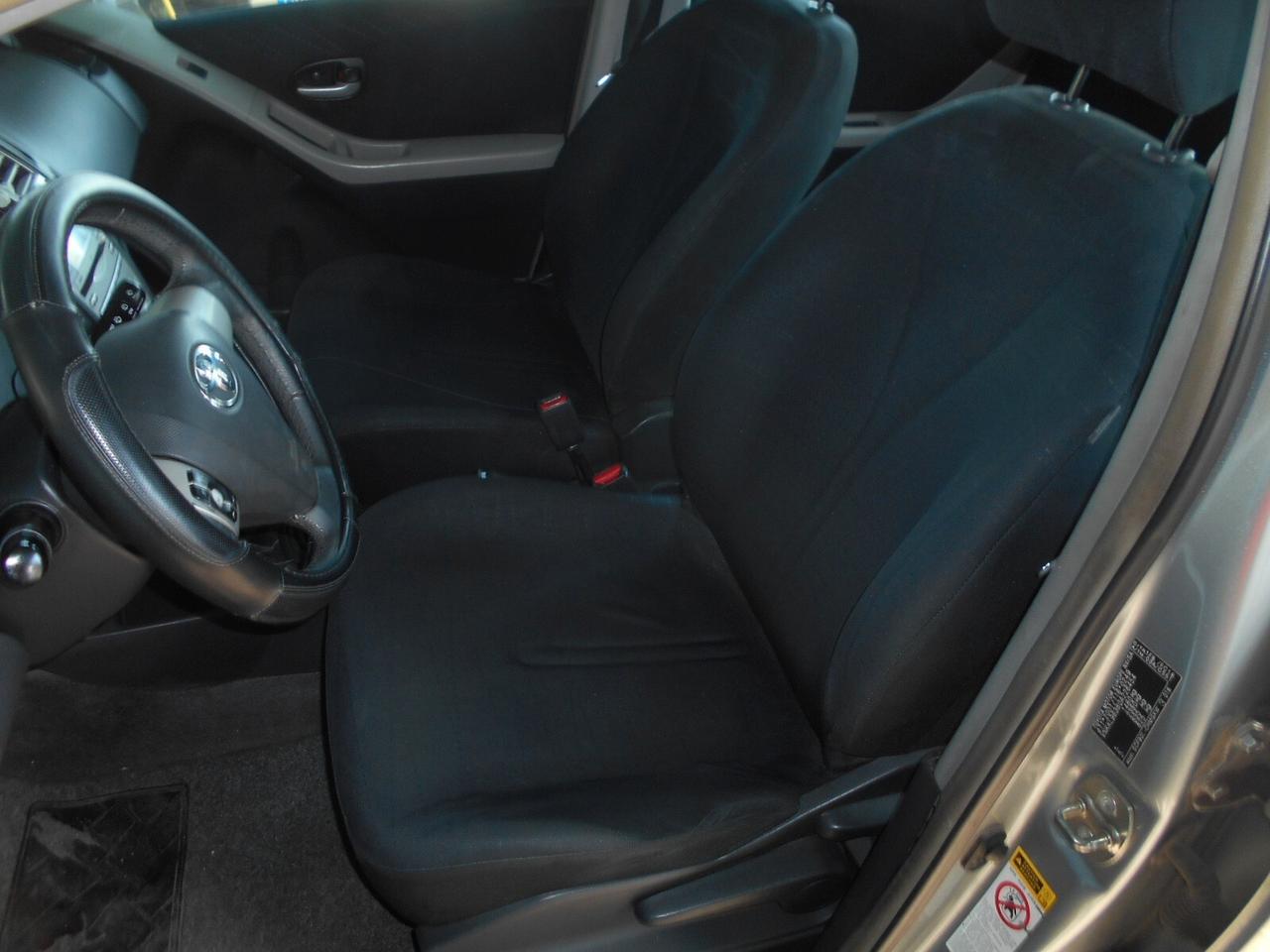 Toyota Yaris 1.3 5 porte 5 posti