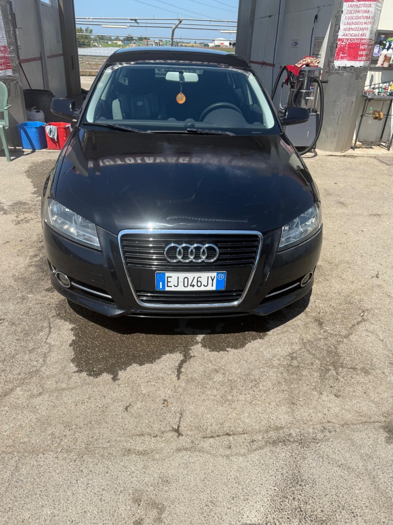 Audi A3 1.6 TDI 105 CV CR Ambiente