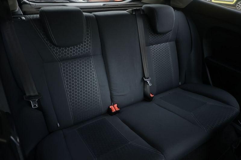 Ford Fiesta Ford Fiesta 1.4 16V 3p. Bz.- GPL Titanium Bs. Unicoproprietario