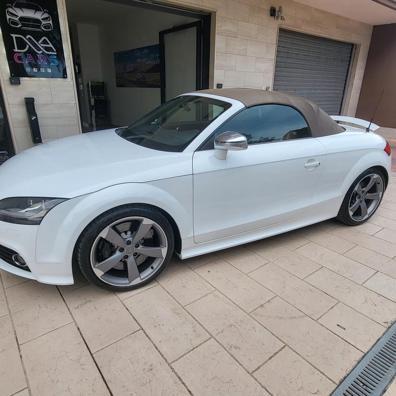 Audi TT TTS Roadster 2.0 272 CV TFSI quattro S tronic