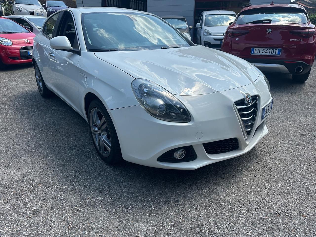 Alfa Romeo Giulietta 1.6 JTDm-2 105 CV Distinctive